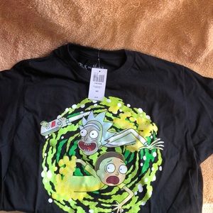 Black and green medium Rick and morty r shirt brand new w/ tags